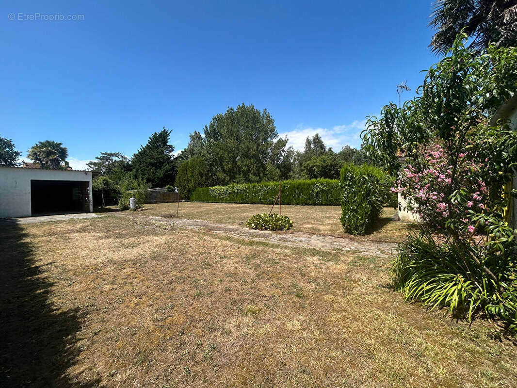 Maison à SAINT-AGNANT