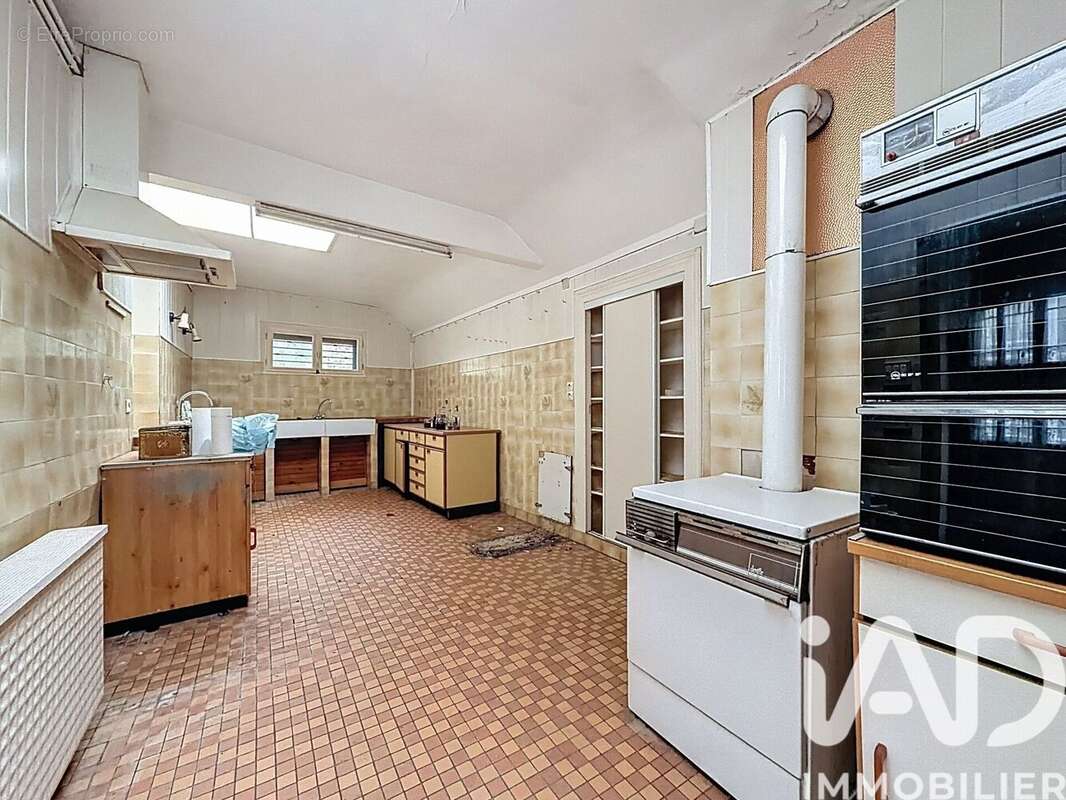 Maison 304 m² à Cangey  - photo 6