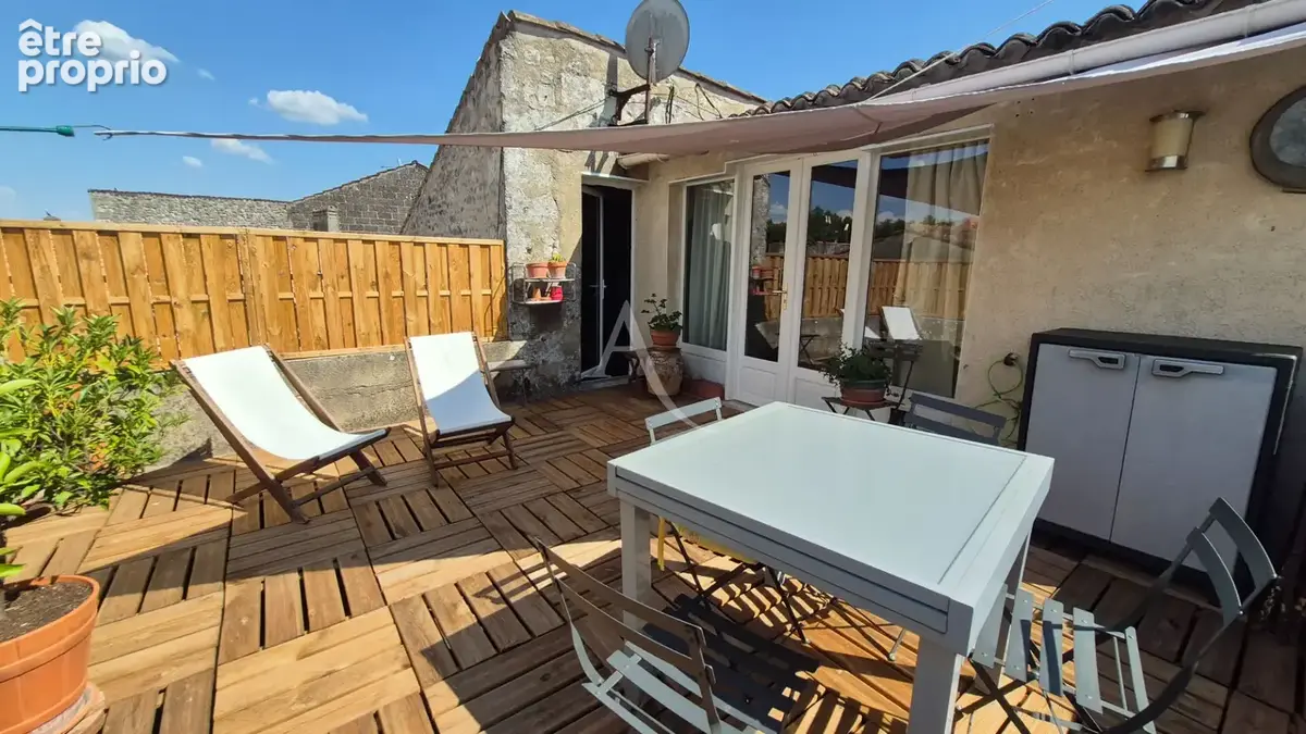 Coeur de ville, terrasse et vue imprenable sur la cathédrale Saint Pierre - photo 3