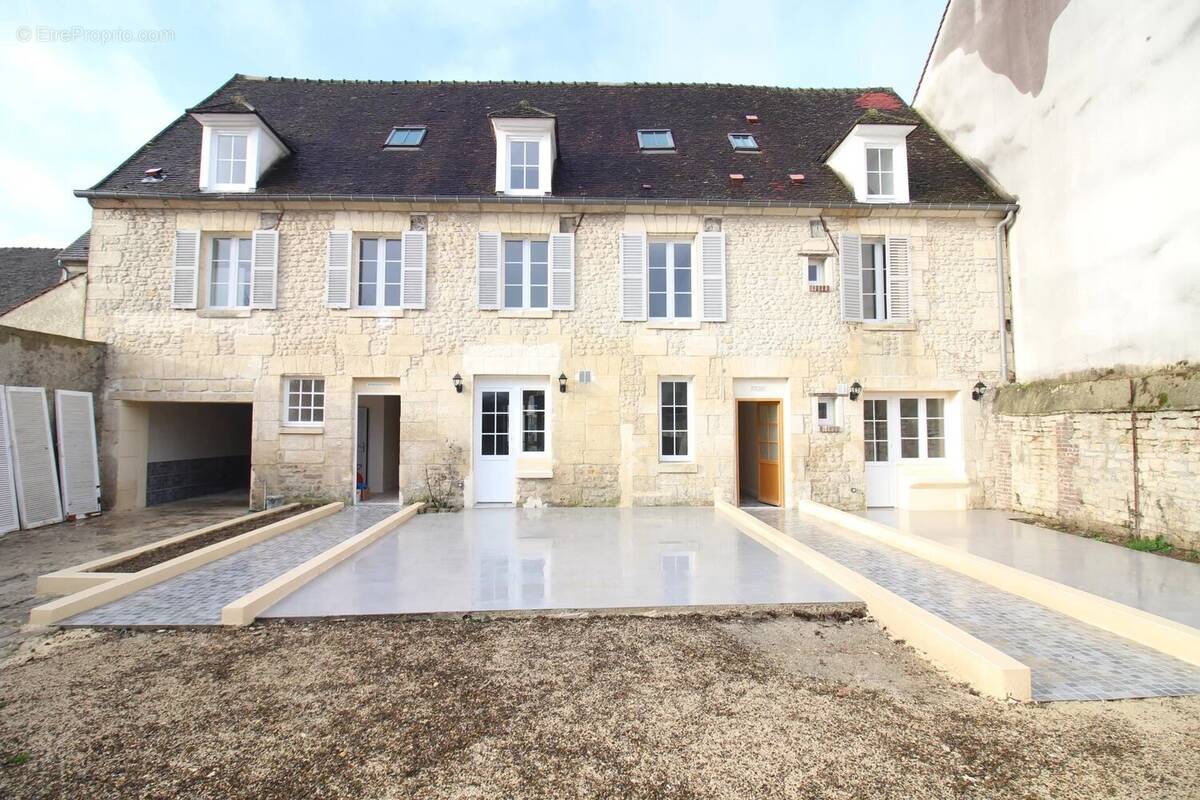 Appartement à MOUY