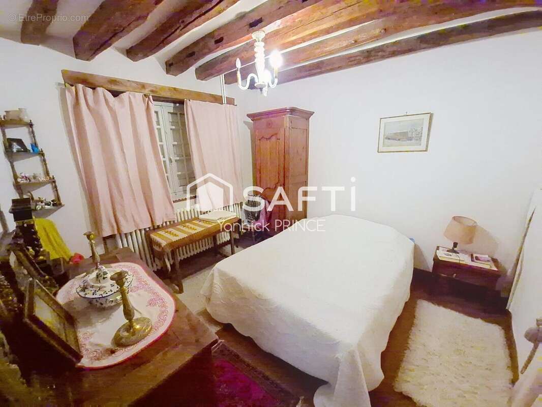 Maison 181 m² à Villeneuve-L'archeveque  - photo 3