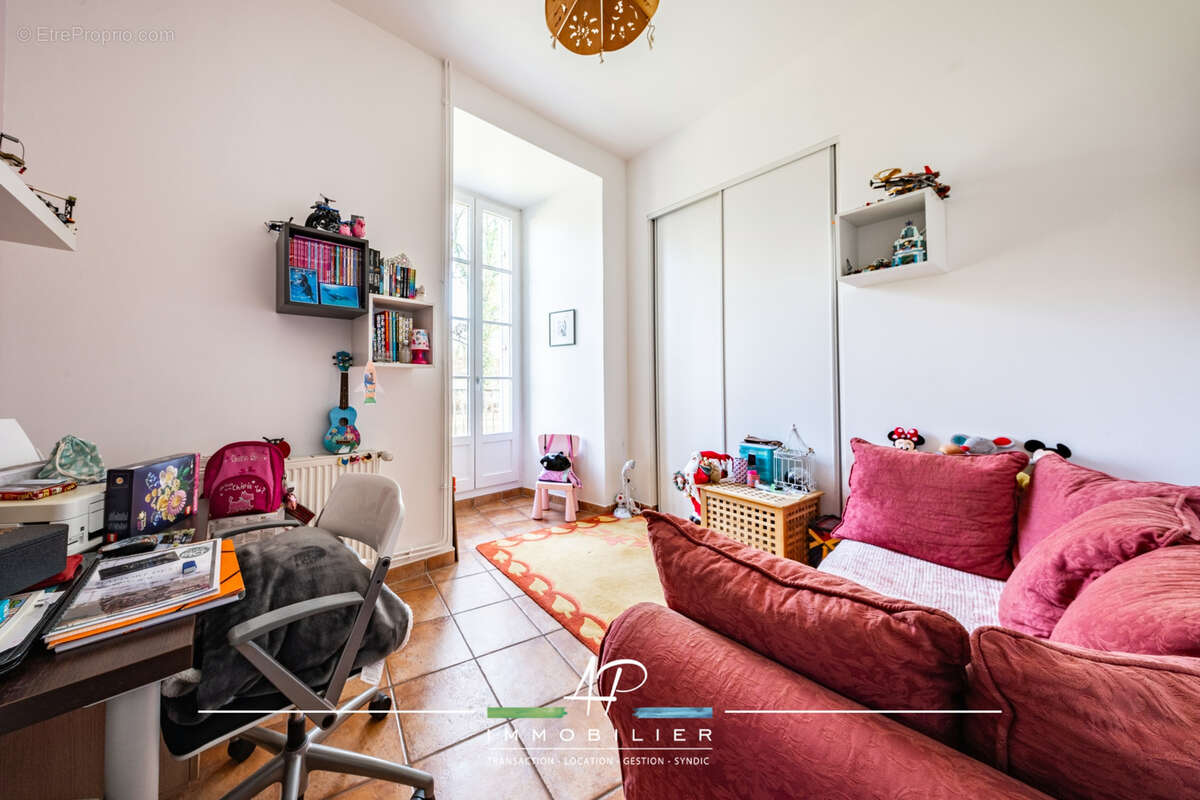 Appartement de caractère de 150 m2 de plain-pied au sein du château de Beire-le-Châtel - photo 11