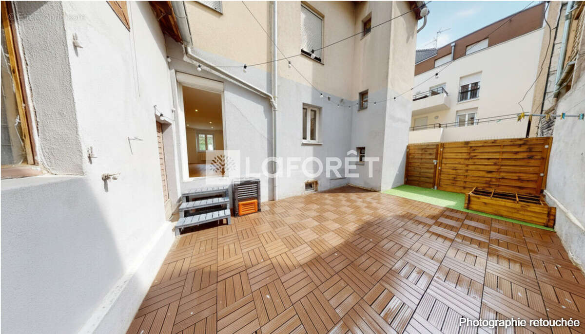 COUP DE COEUR Vieux Bischheim  Superbe 3 pièces rénové Terrasse 35 m² - photo 3