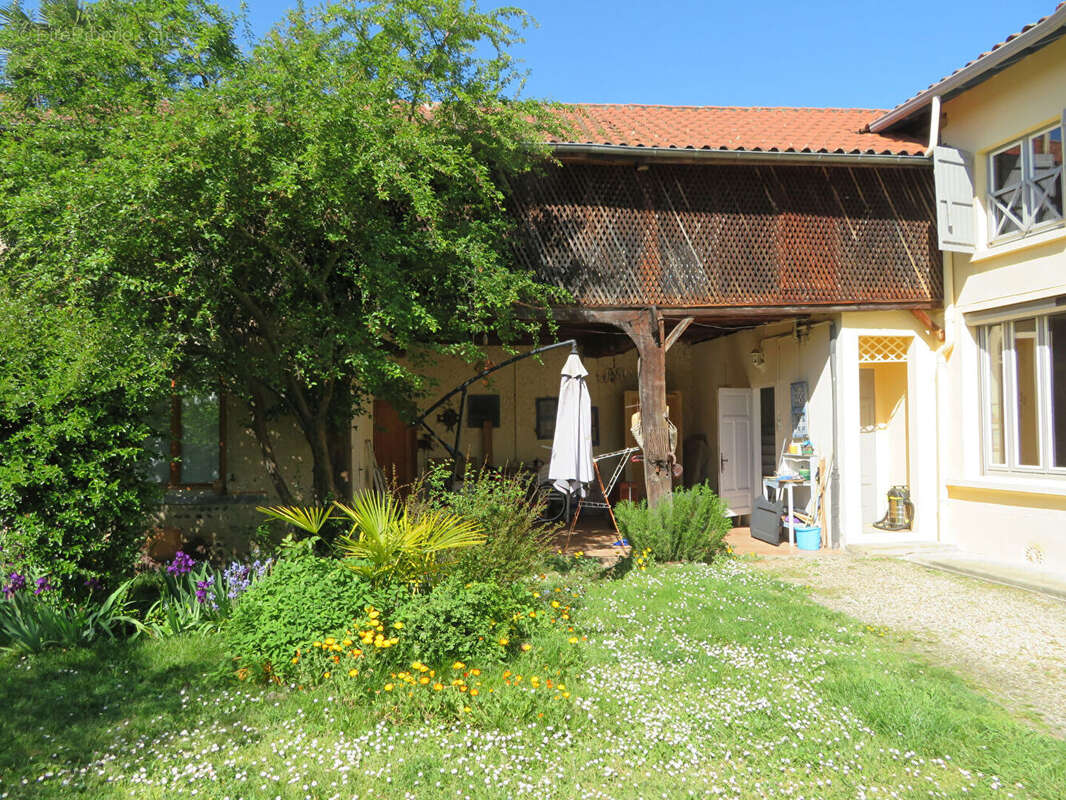 Maison à VIC-EN-BIGORRE