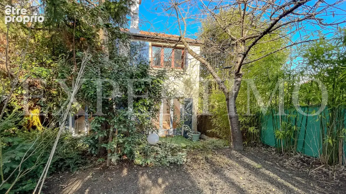 Maison avec jardin de 6 pièces à fort potentiel à rénover sur le Mont Valérien   Nanterre (Rue de Saint-Cloud) - photo 2