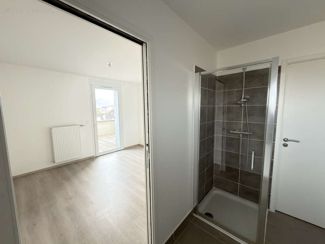 Appartement à MEYTHET