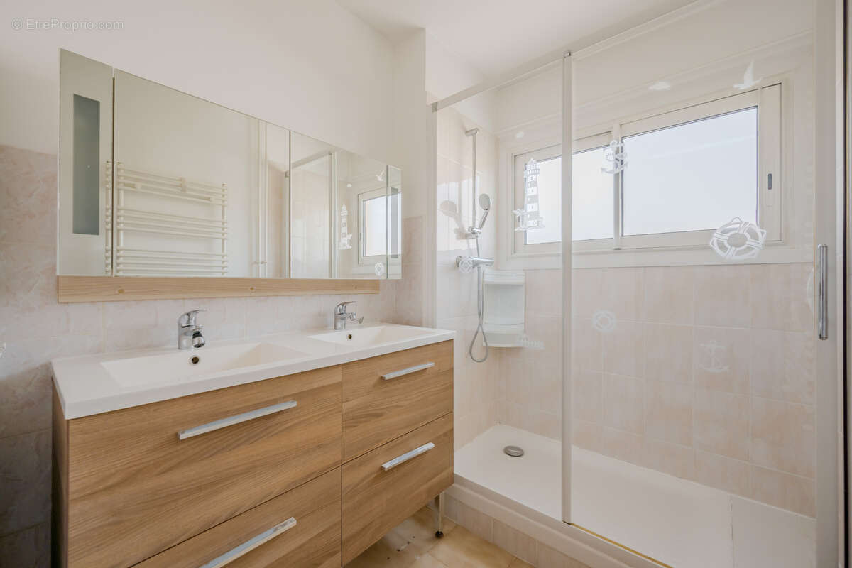 T3 traversant, balcon sud, parking privatif ... - photo 7