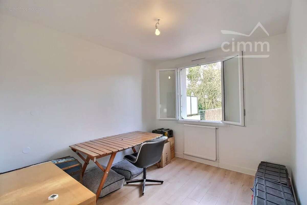 Appartement à SAINT-CYR-SUR-LOIRE