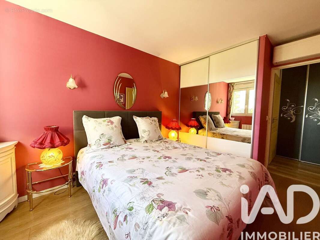 Photo 8 - Appartement à COURBEVOIE