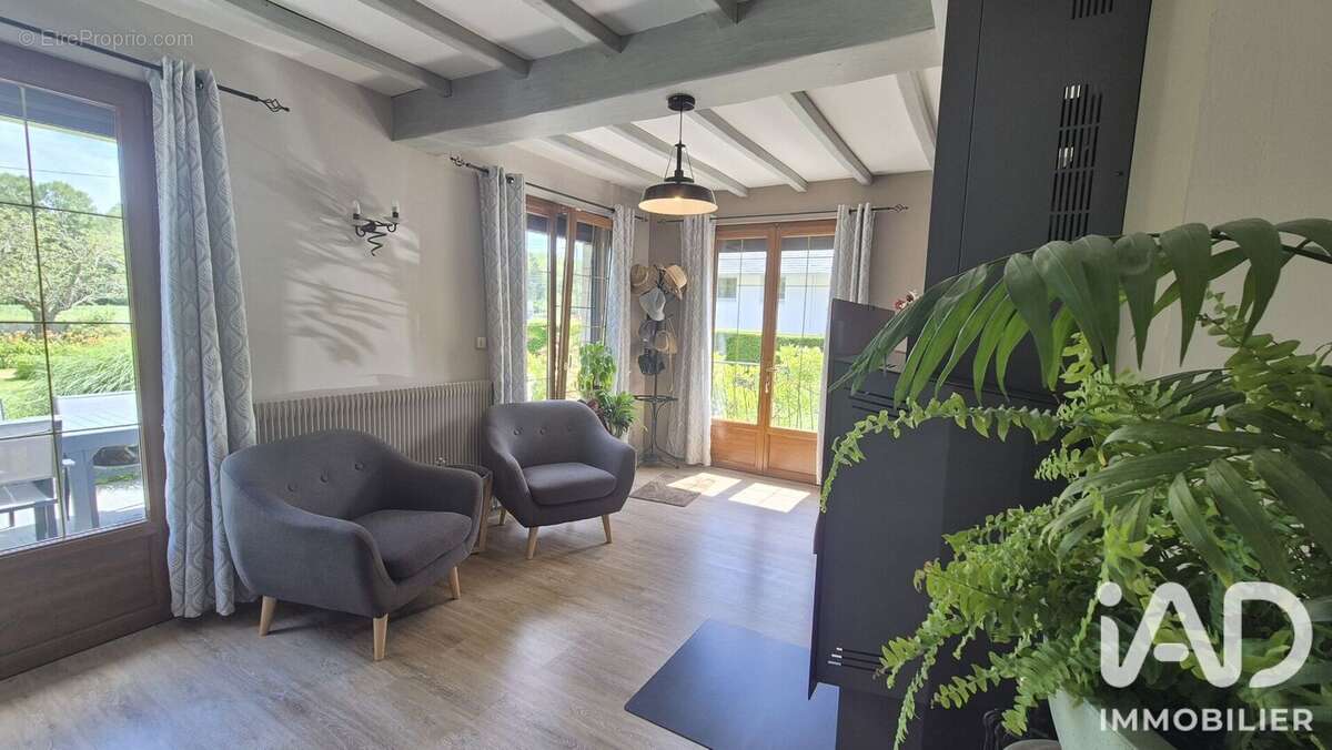 Photo 2 - Maison à SAINT-AMAND-LES-EAUX
