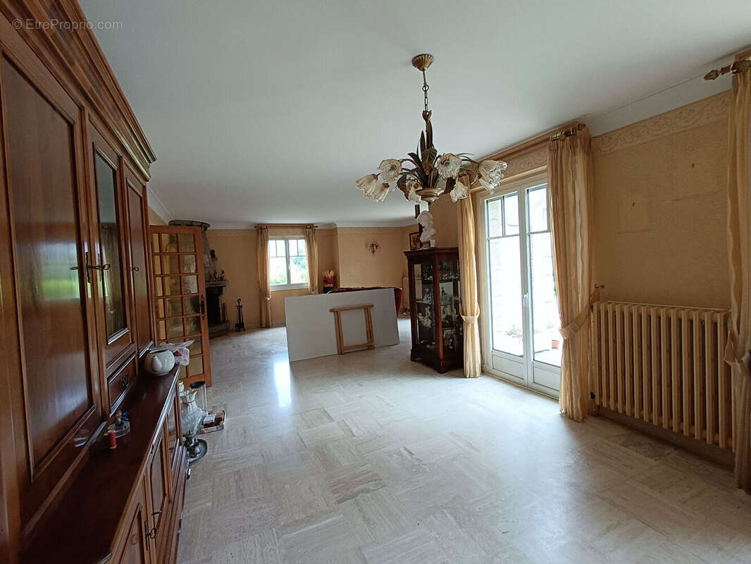 Belle maison sur vaste terrain ! - photo 5
