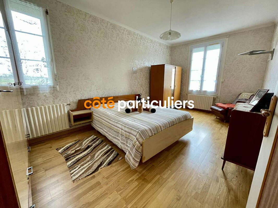 Maison à BARON-SUR-ODON