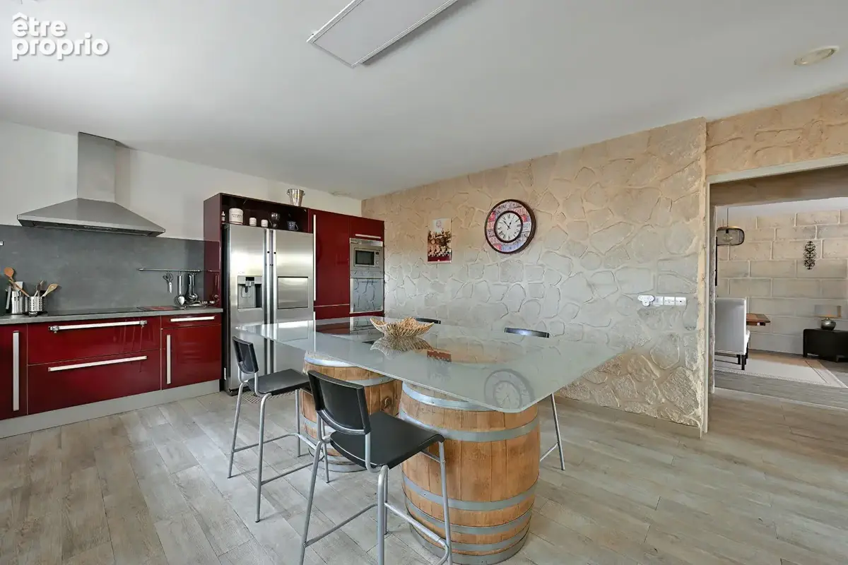 PROPRIETE Nimes 300 m2 Terrain 7.050 m2 avec piscine, pool-house, hangar et dépendances - photo 12