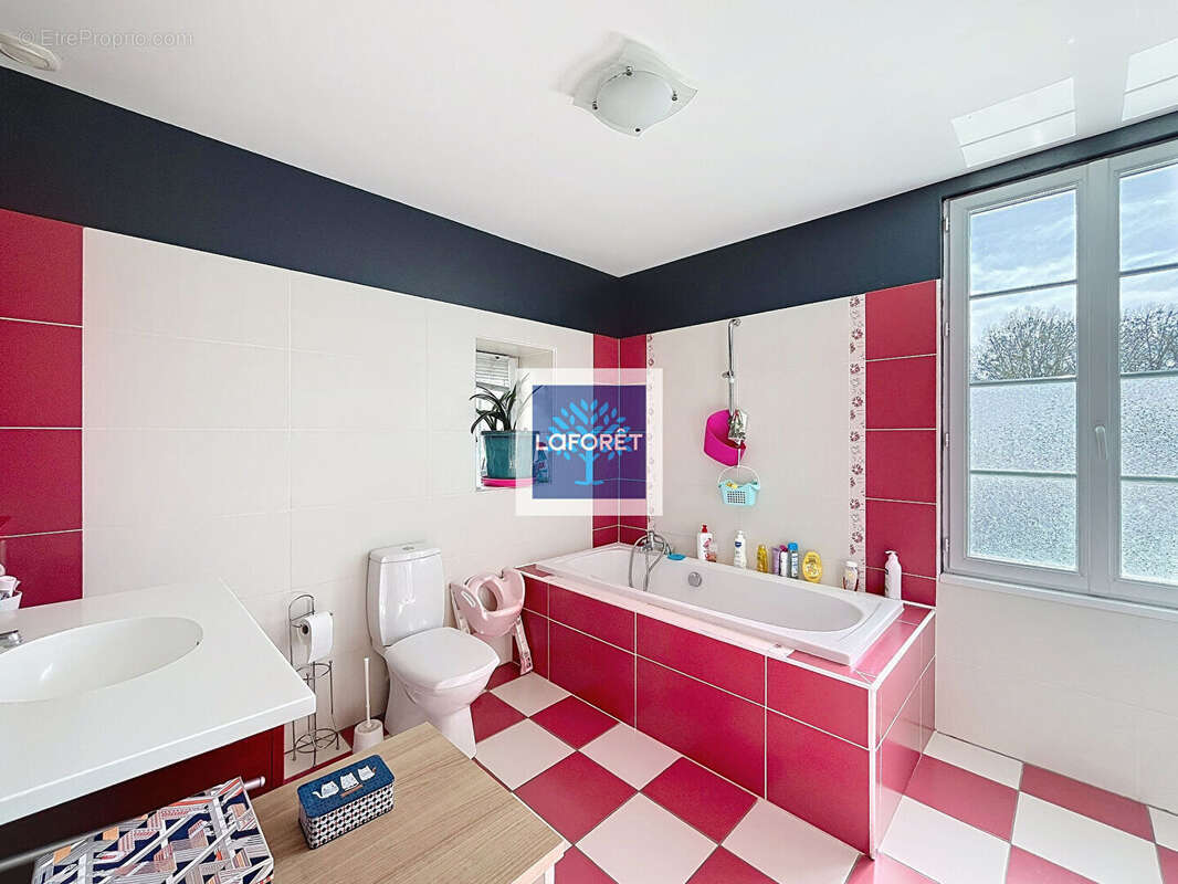 Maison à SAINT-ANDRE-DE-CUBZAC