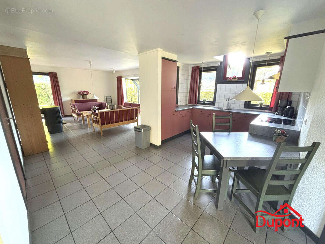 Maison à LES MAZURES