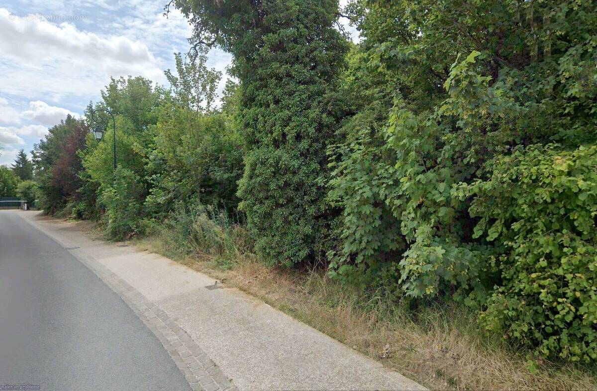 Terrain à ETAMPES