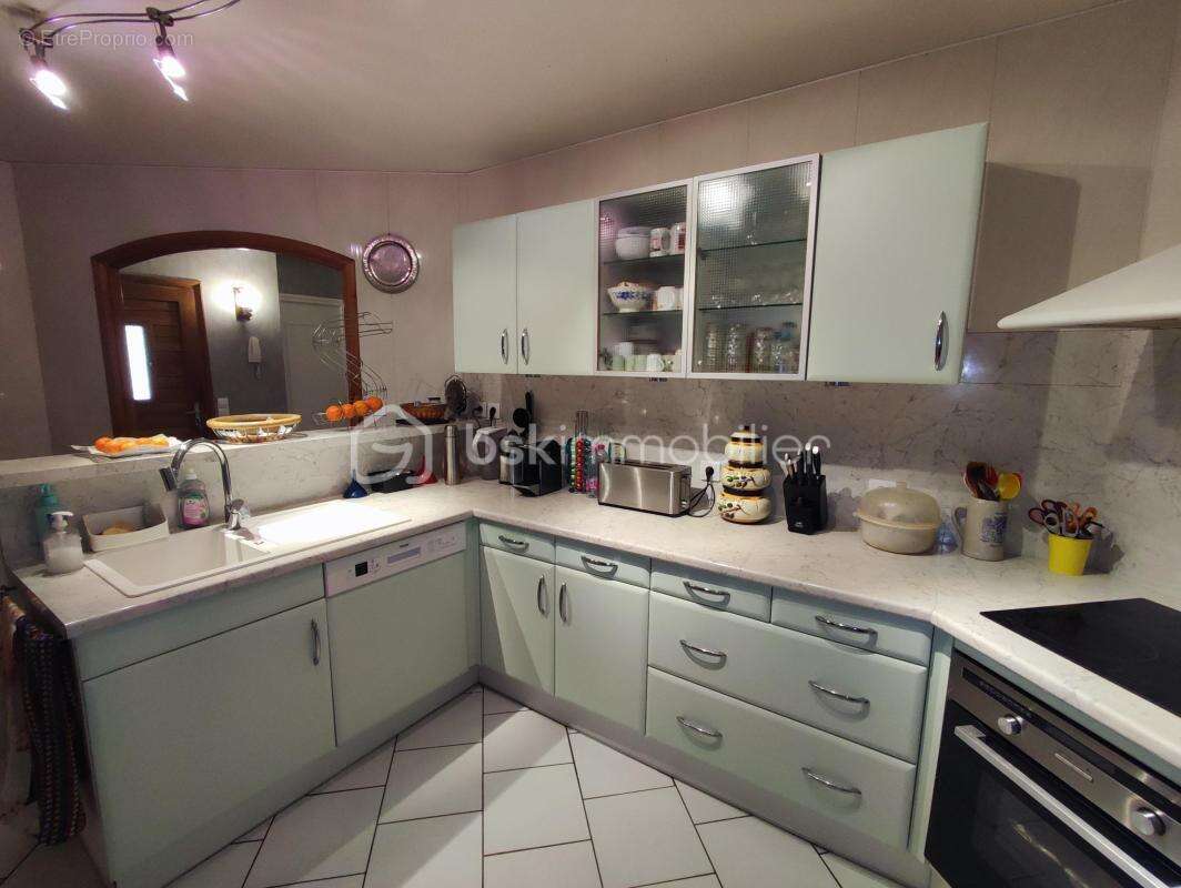 Balaruc le Vieux, villa de type 5 de 136 m² sur 920 m² de terrain - photo 7