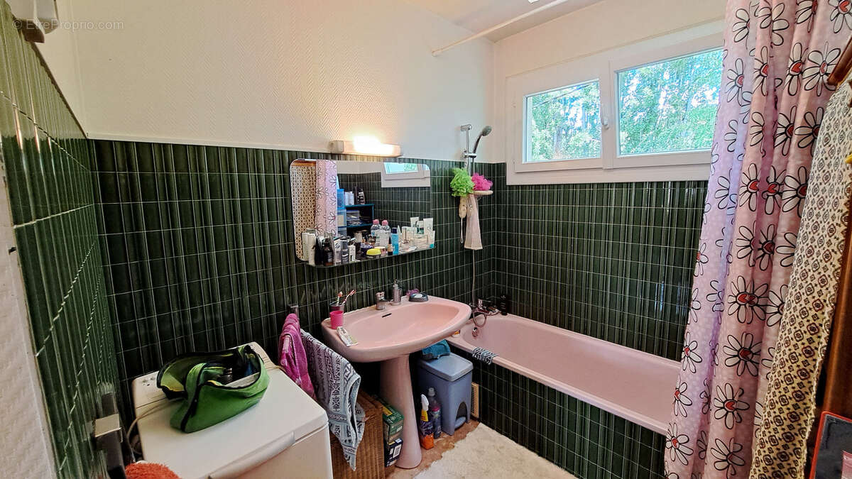 Maison à PRAT-BONREPAUX