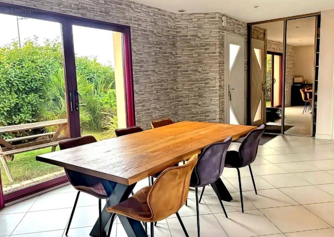 Maison à LA PLANCHE