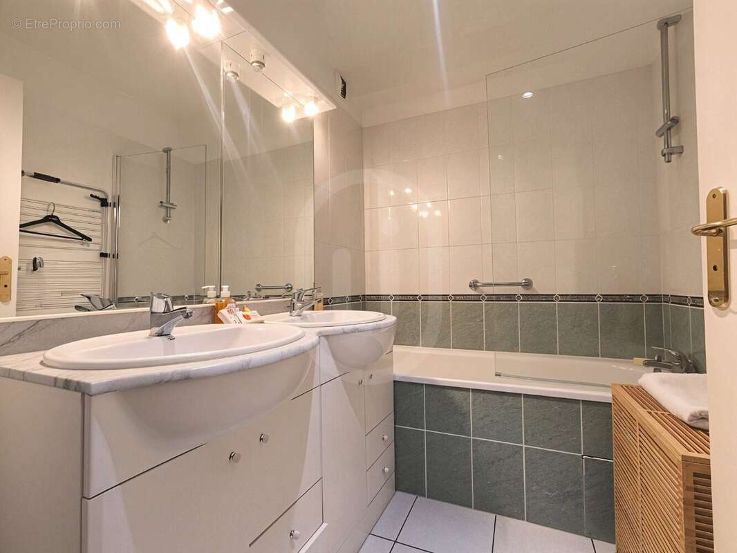 PORT MARIANNE - 80 m² avant-dernier étage - photo 7
