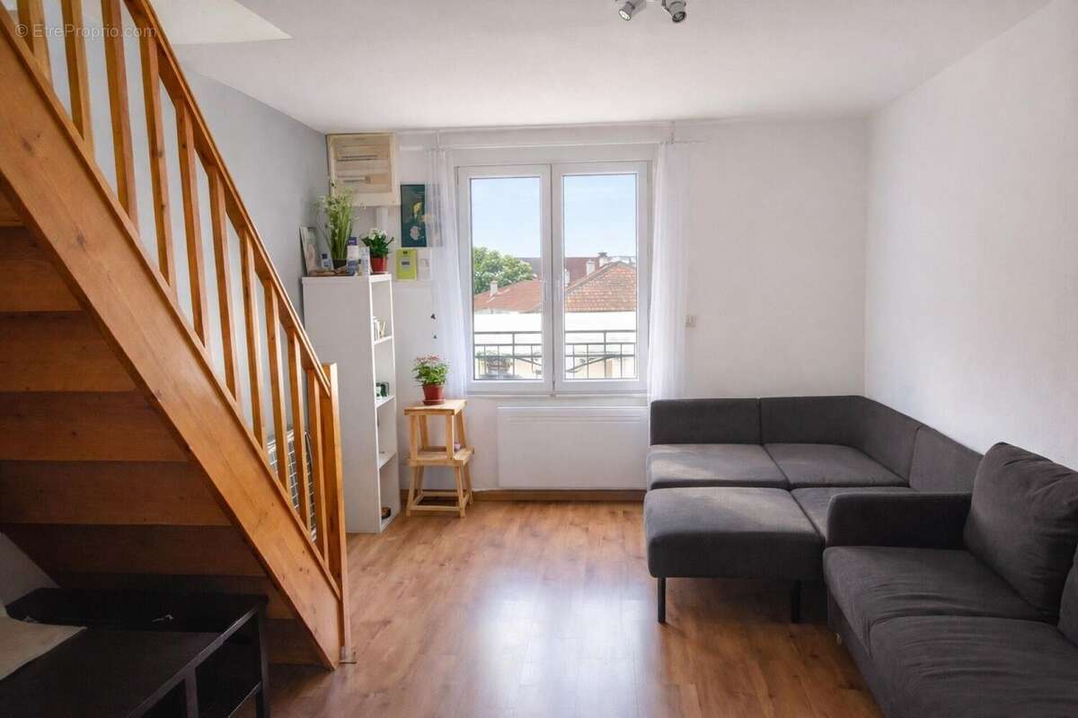 Photo 5 - Appartement à VILLEURBANNE