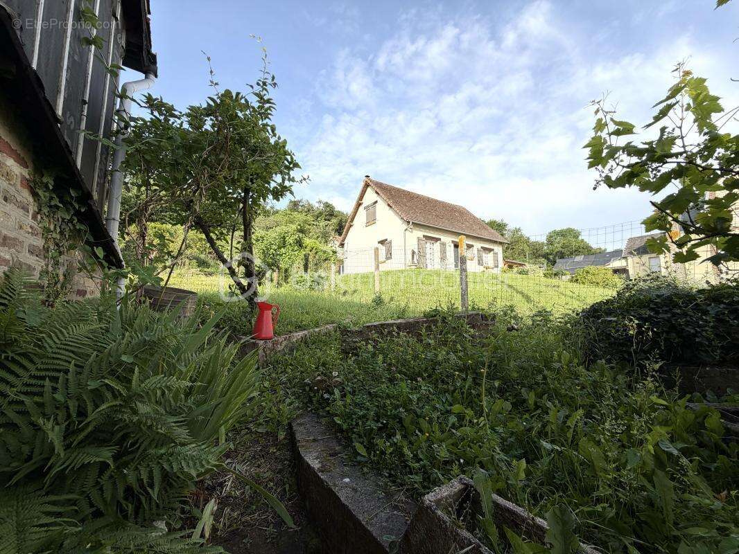 Terrain à CAUDEBEC-LES-ELBEUF