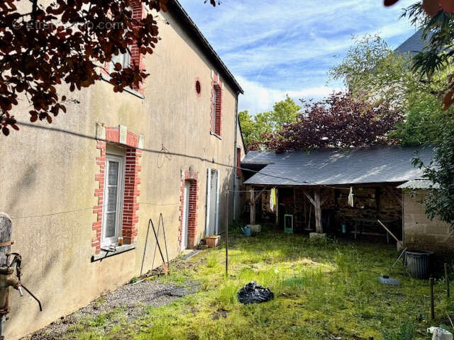 Maison 4 pièces 88m2 centre bourg - photo 2