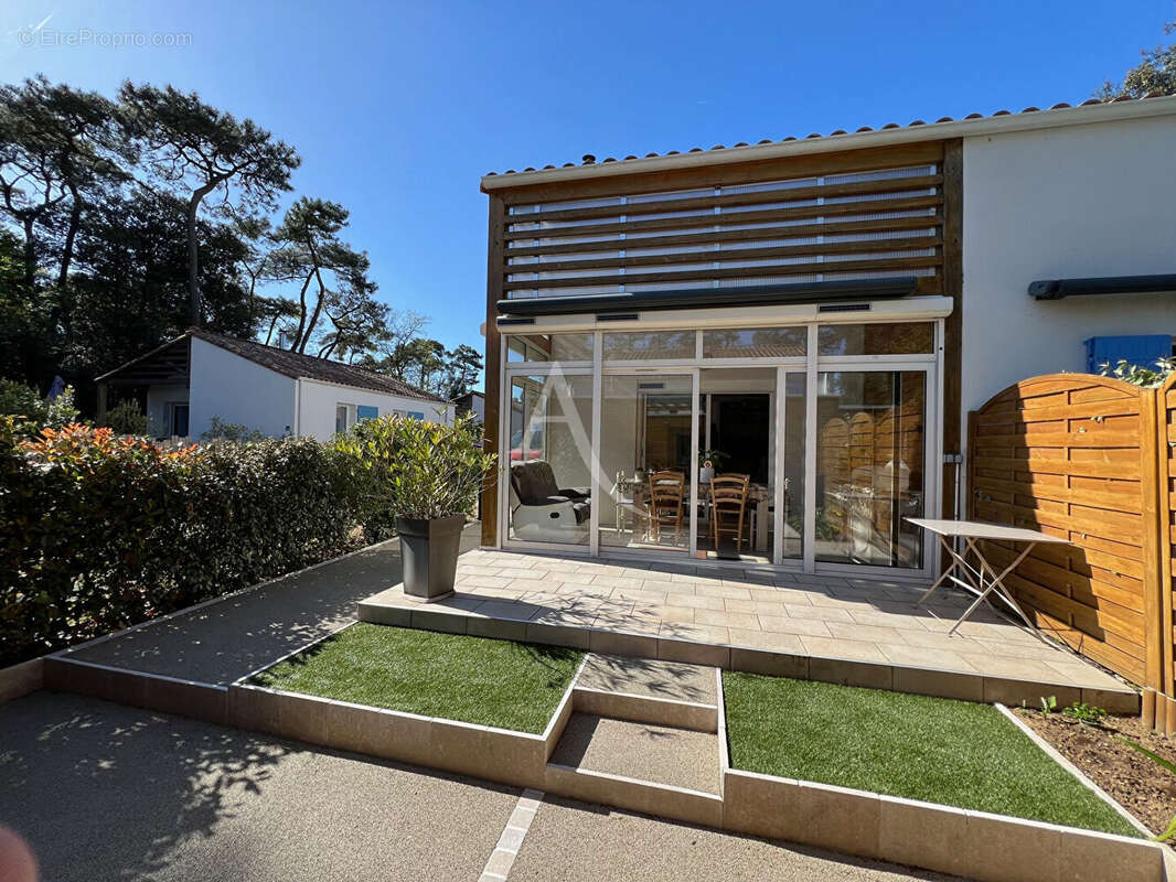 Maison à LONGEVILLE-SUR-MER