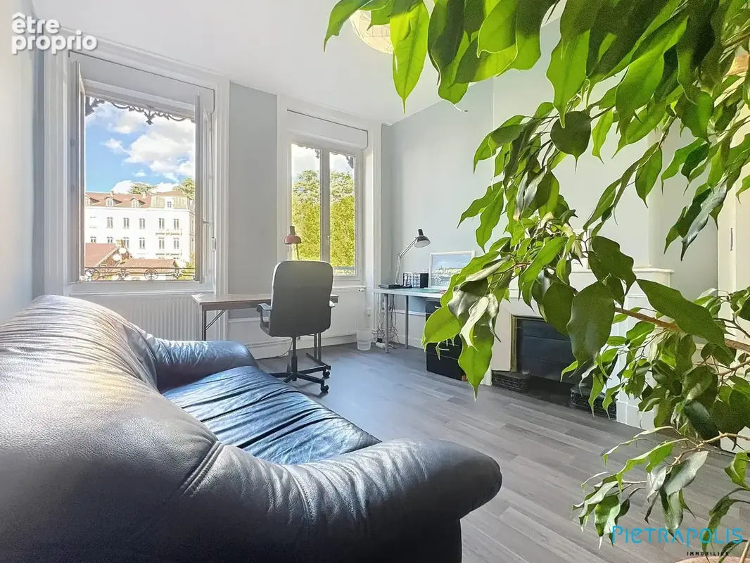 Appartement 5 pièces 161 m² à vendre à Tarare (69170) - photo 4