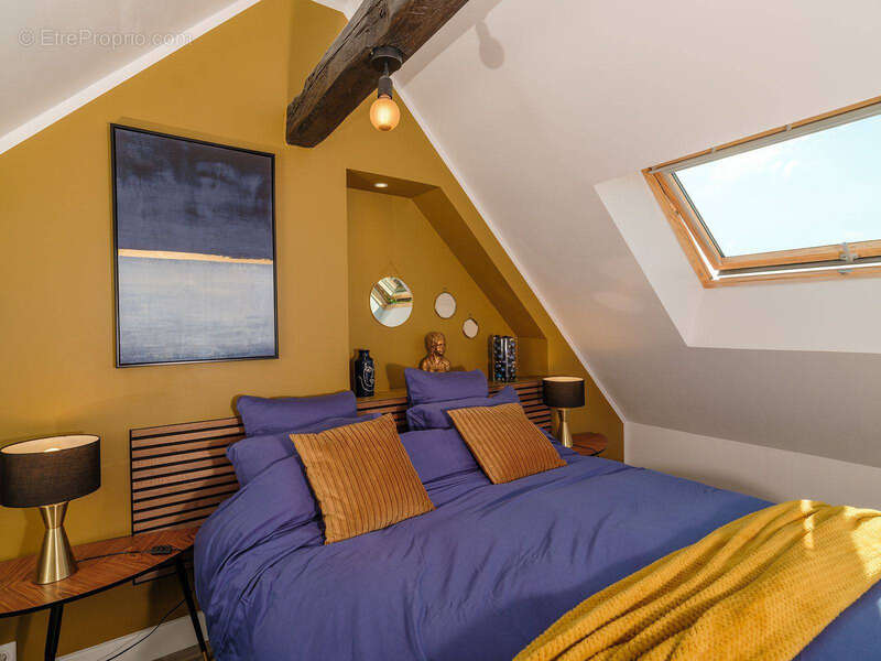 Commerce à SAINT-VAURY