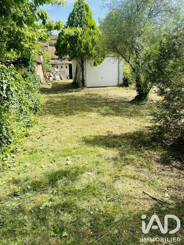 Terrain 442 m² à Castillon-La-Bataille  - photo 4