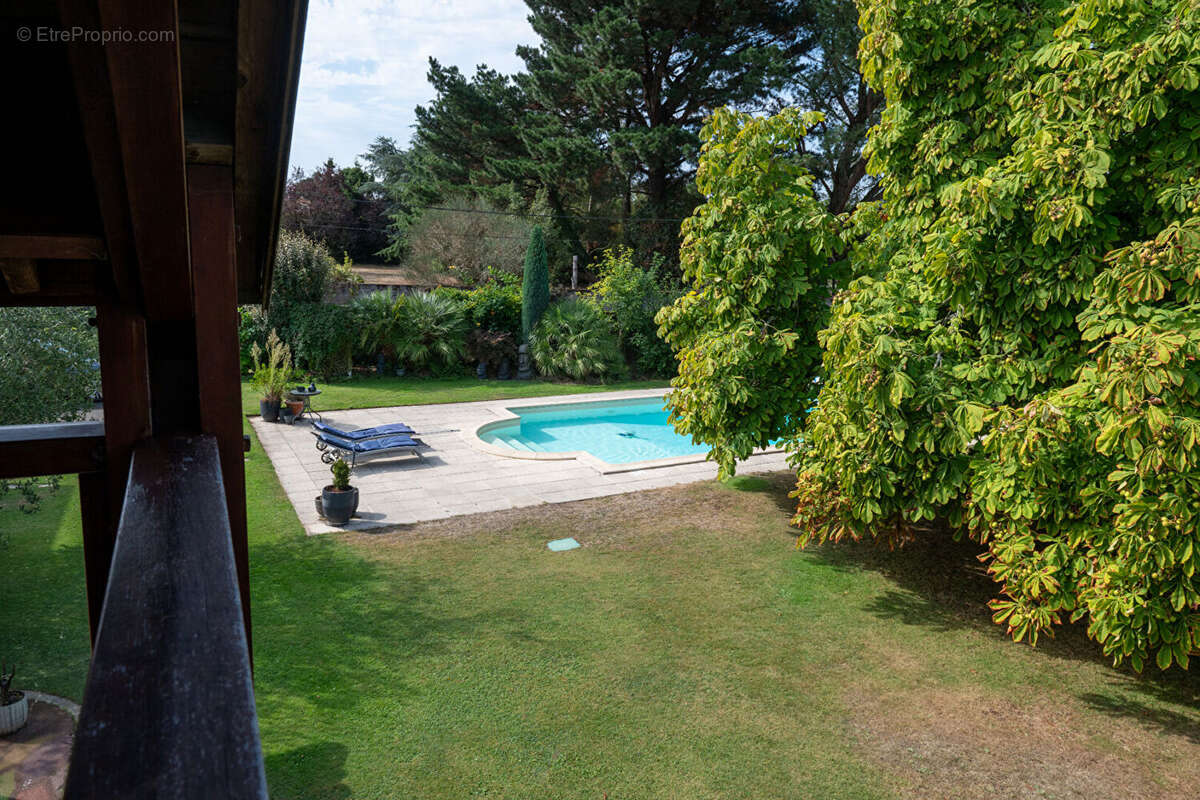 Maison à SAINT-SEBASTIEN-SUR-LOIRE