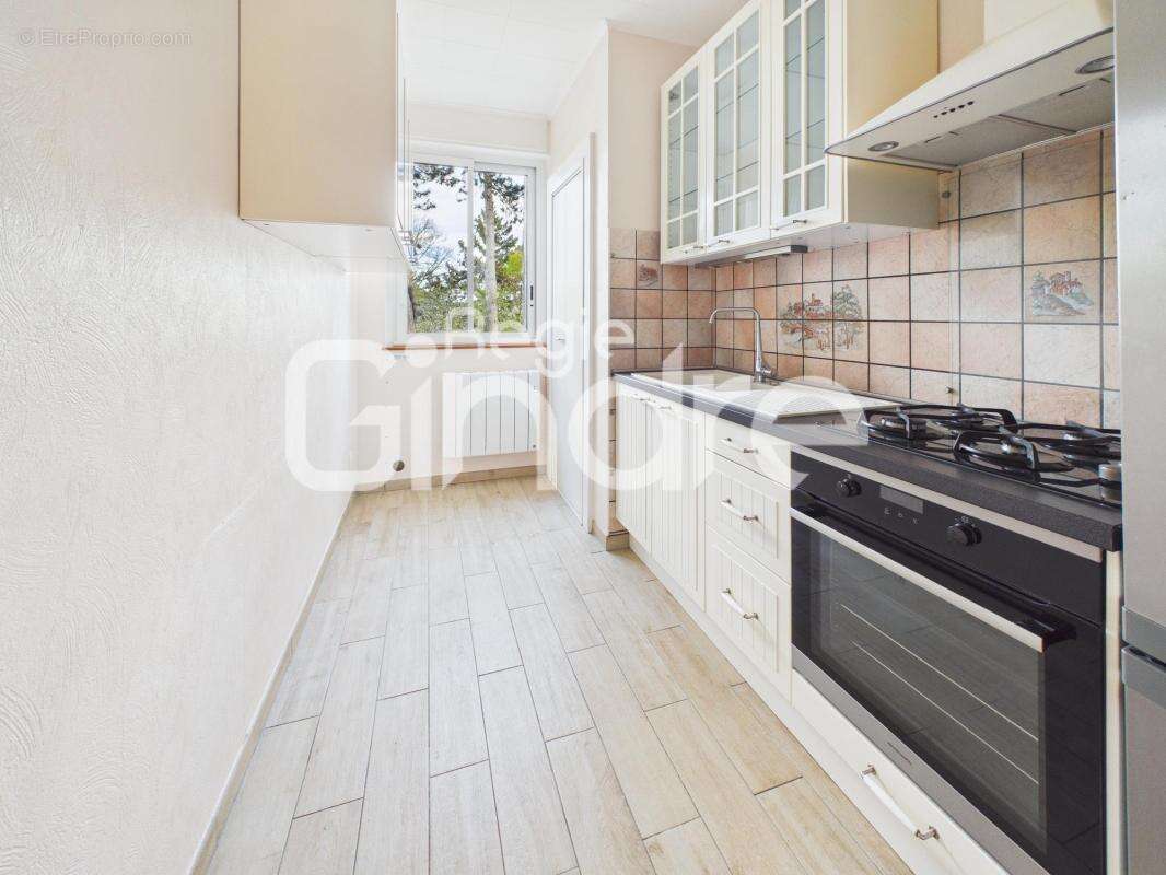 Appartement à TASSIN-LA-DEMI-LUNE