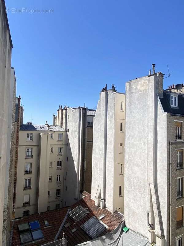 Appartement à PARIS-18E