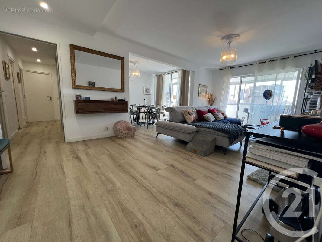 Appartement 106 m² à San-Martino-Di-Lota  - photo 2