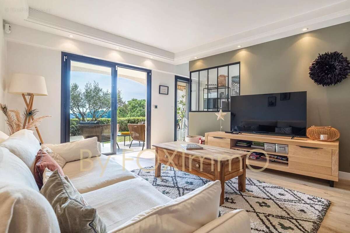Appartement à MOUGINS
