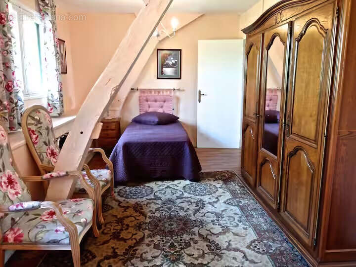 Maison à TOURNON-SAINT-PIERRE