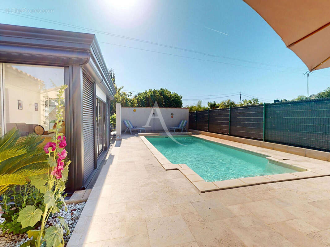 Maison à ROQUECOURBE-MINERVOIS