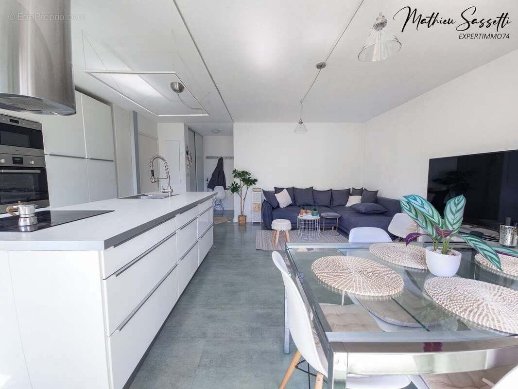 Appartement à VETRAZ-MONTHOUX