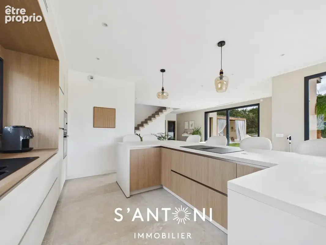SERVIAN  Villa d'exception contemporaine avec piscine et prestations de prestige - photo 12