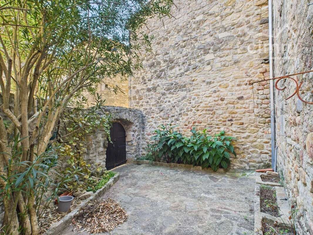 Maison à SAINT-PAUL-LE-JEUNE
