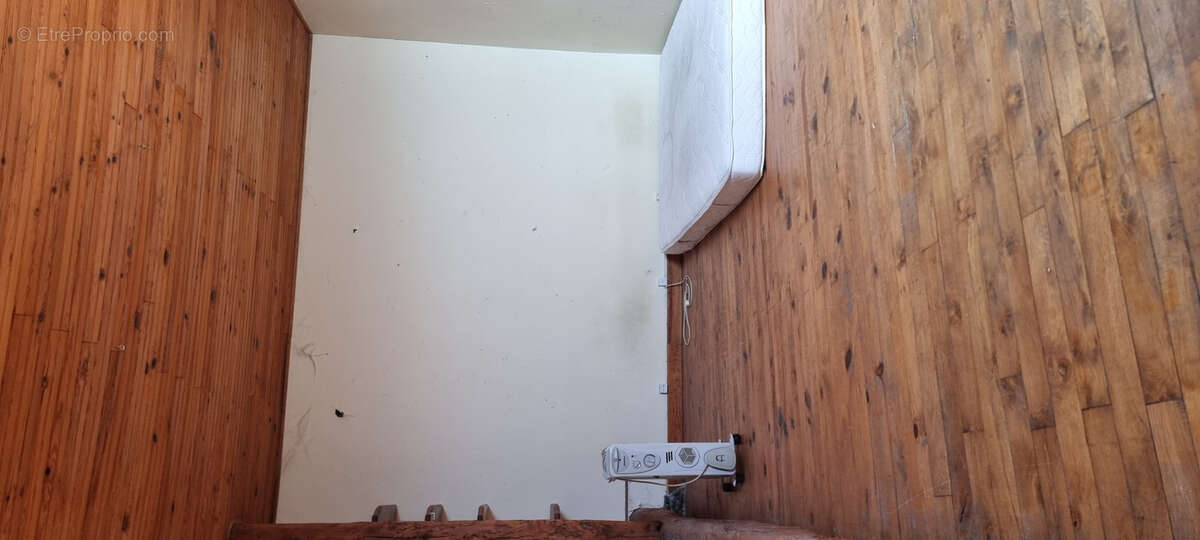 Maison à SAINT-JEAN-DE-LA-PORTE