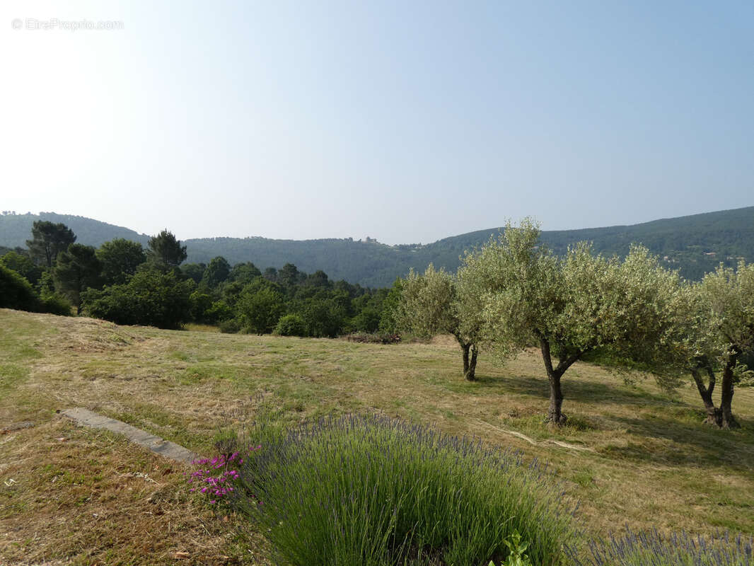 Maison à LA VERNAREDE