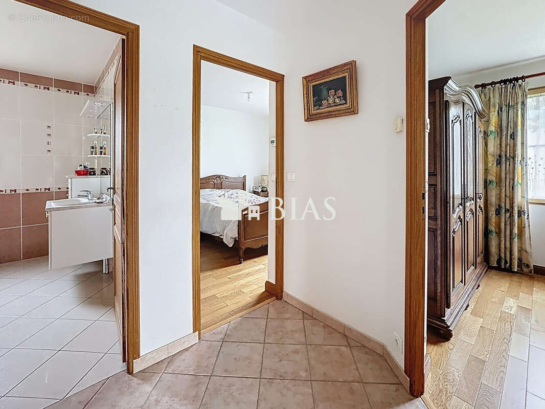 Appartement à BOURG-ACHARD