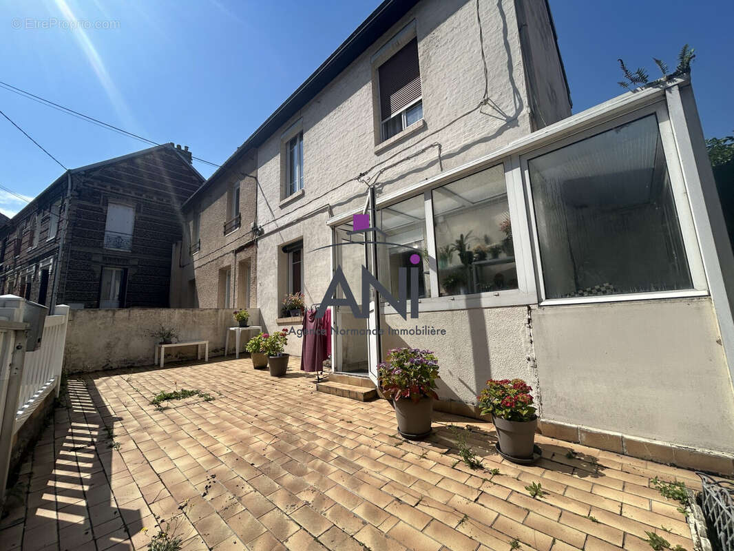 Maison 64 m² à Greges  - photo 7