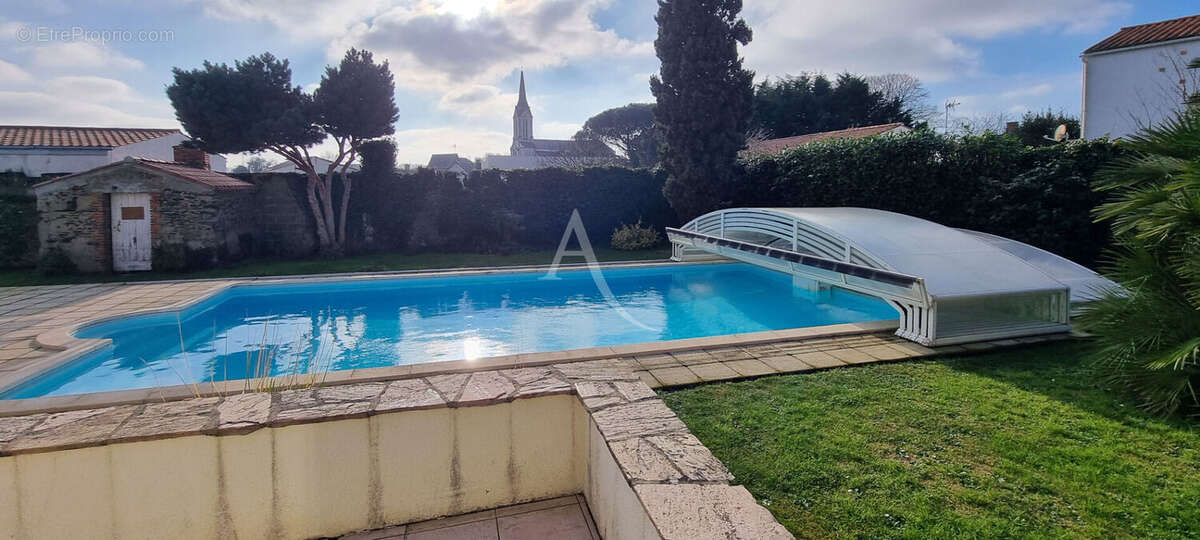 Maison à L&#039;AIGUILLON-SUR-VIE