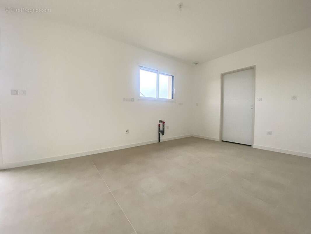 Maison à SACQUENVILLE