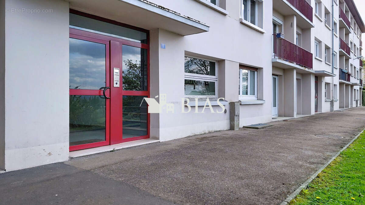 Appartement à MOULINEAUX