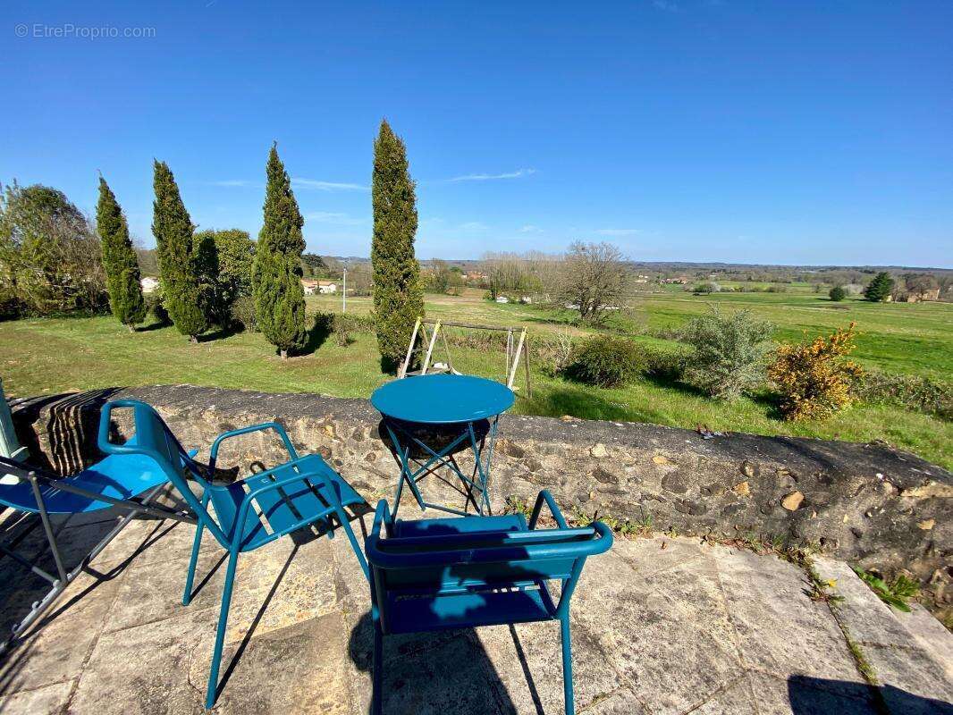 Maison à SAINTE-ALVERE