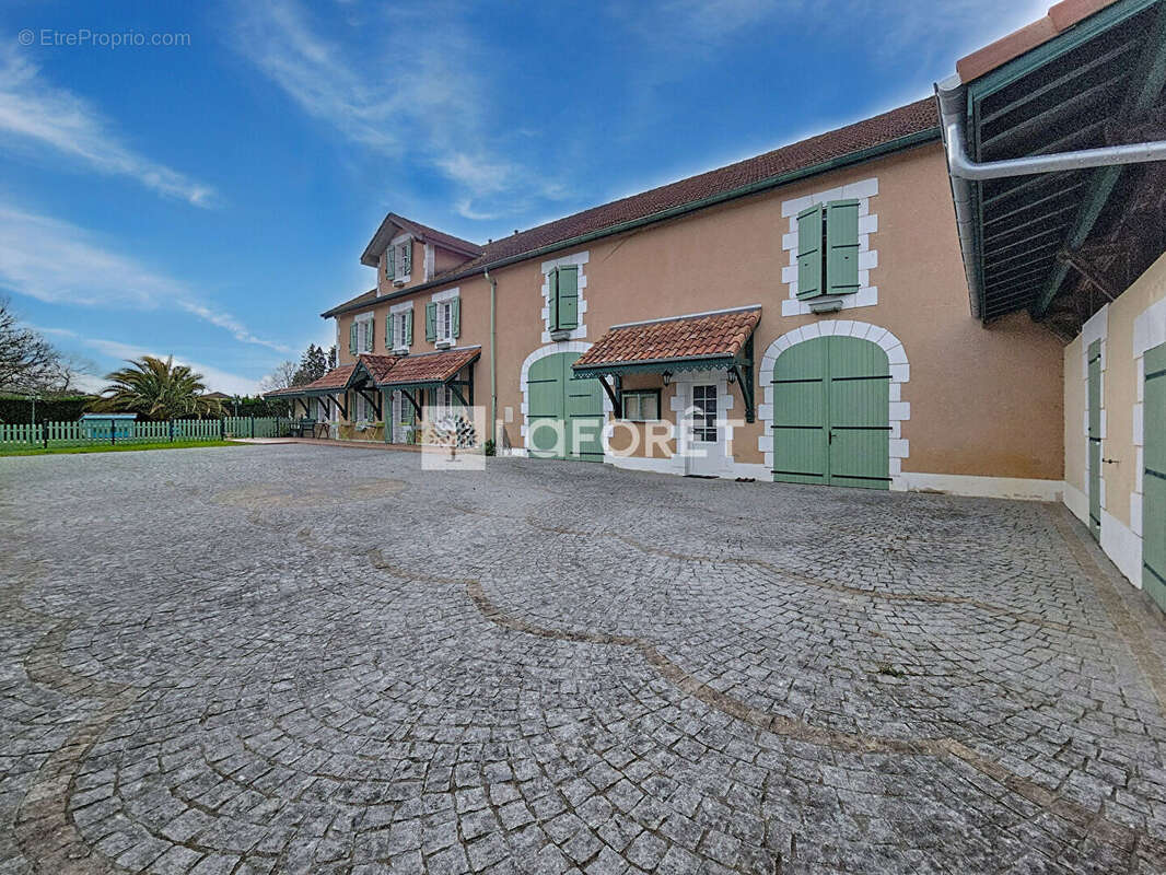 Maison à HAGETMAU